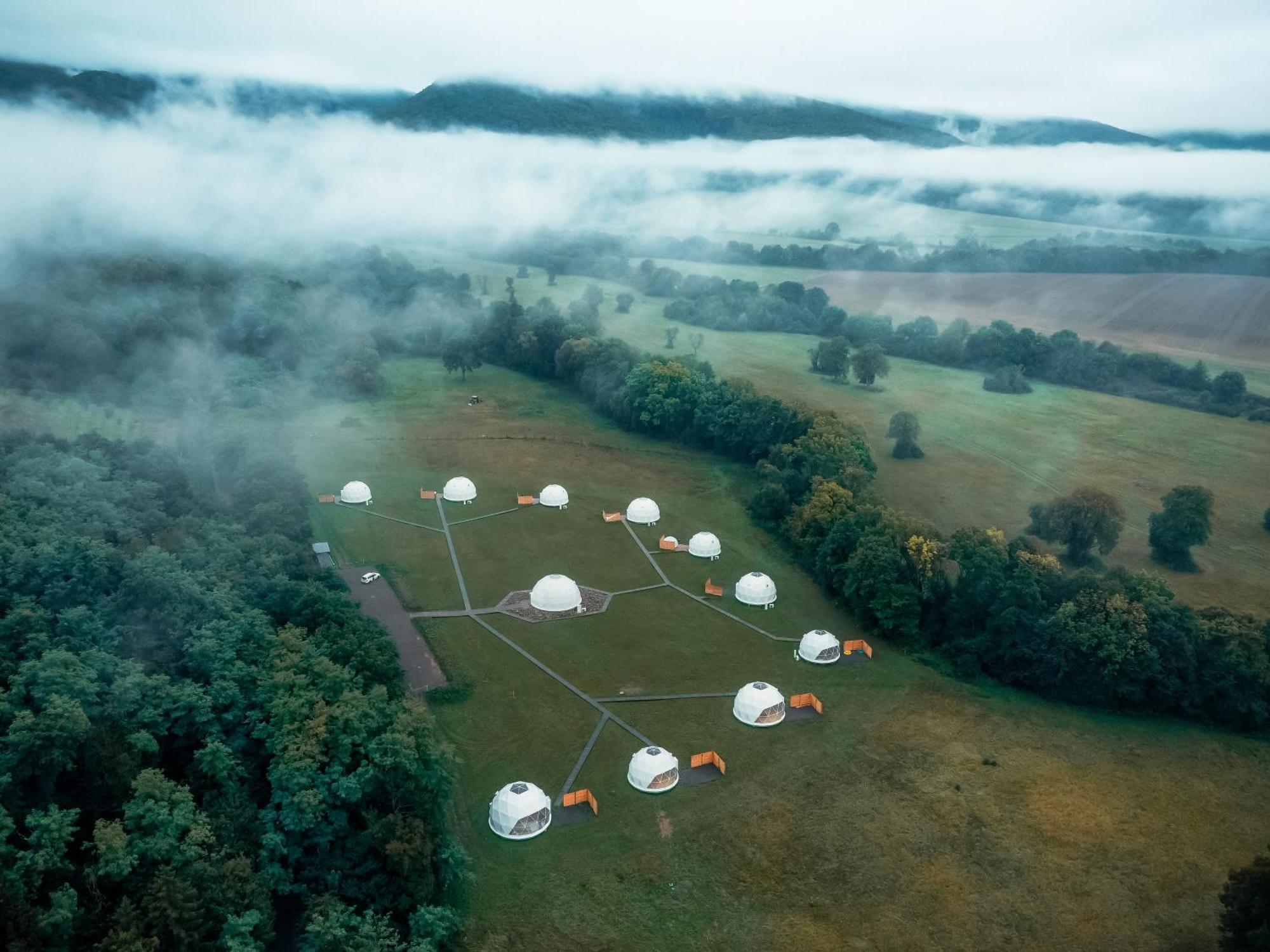 Glamping Resort Dolny Kamenec Buitenkant foto